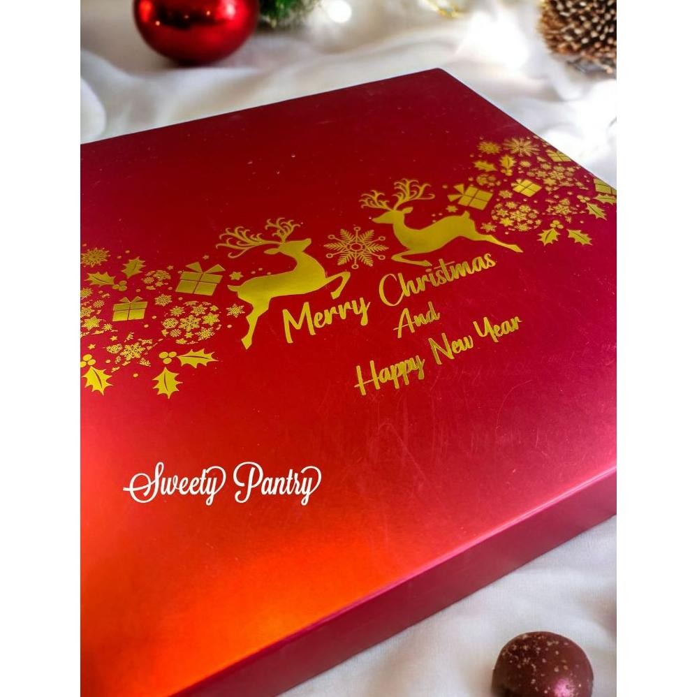 

CR - kotak box at Christmas Nastar Coklat 36 holes Natal mika emas TERLARIS