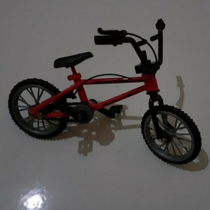 Miniatur Sepeda Skala 18