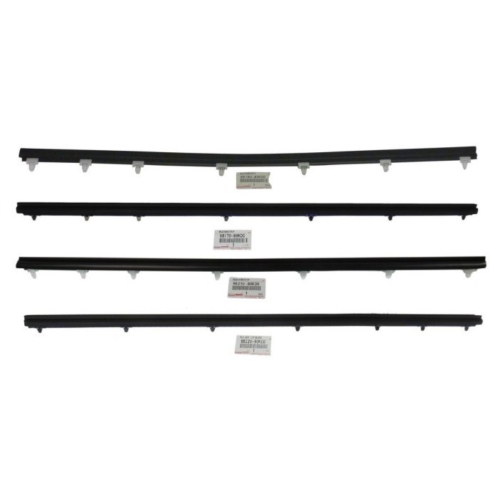 PELIPIT LUAR DALAM PINTU DEPAN LANDCRUISER 70