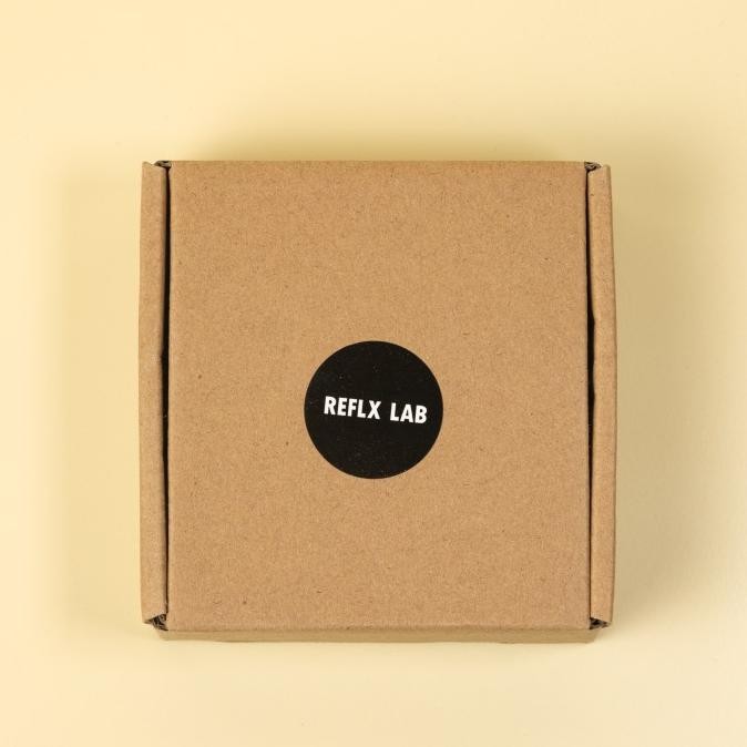 Reflx Lab Film Camera Display for Nikon, Canon, Minolta, Mamiya, Leica, Olympus, Kamera Analog (Bran