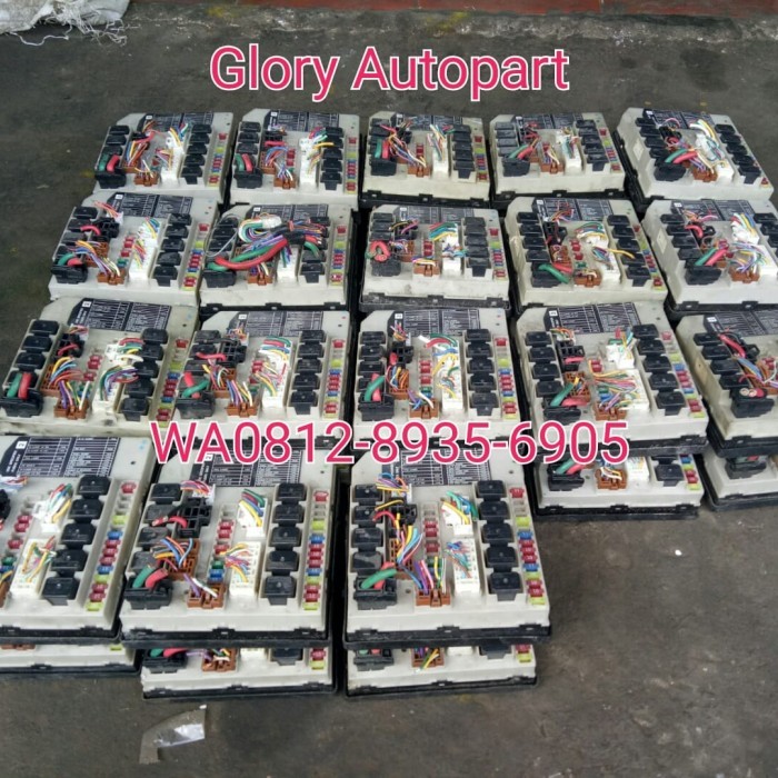 IPDM Fuse box sekring Grand Livina L10 ORIGINAL