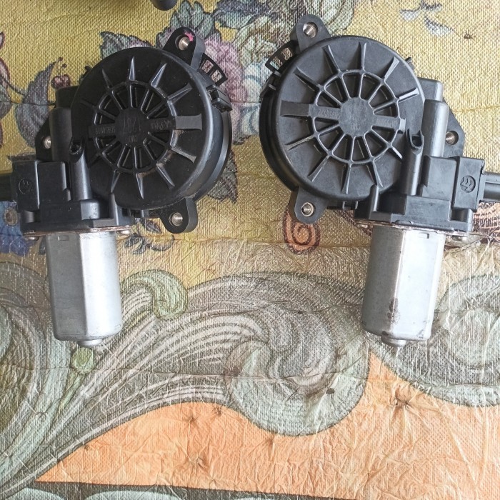 dinamo power window Honda Freed pintu brlakang copotan Original