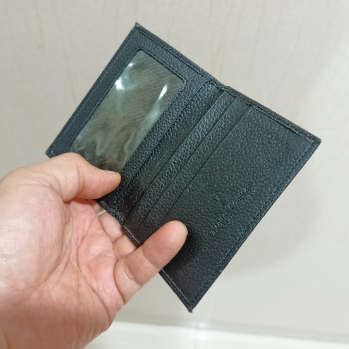 

Farizal - Card Holder Valentino Caupeau