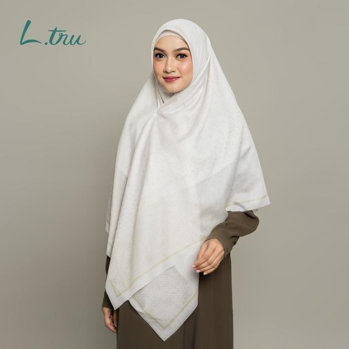 L.tru - Hijab Square Printed 140