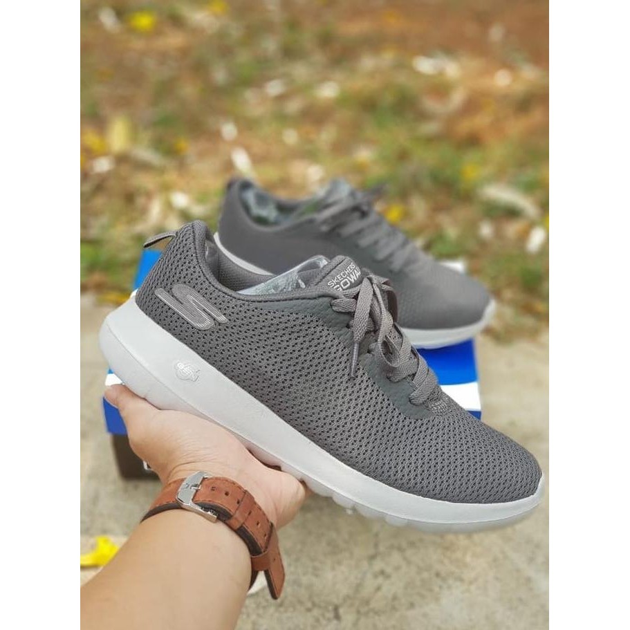 Sepatu Skechers pria / Sepatu skechers Original / skechers go walk joy