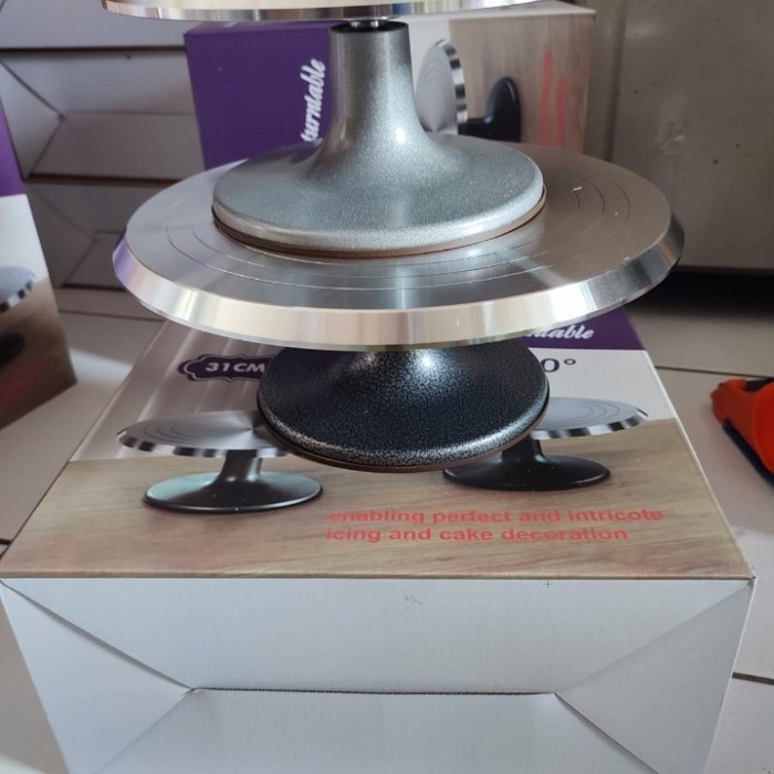 

Revoing Cake Stand 12inch / Meja Putar 12inch Stainless Steel