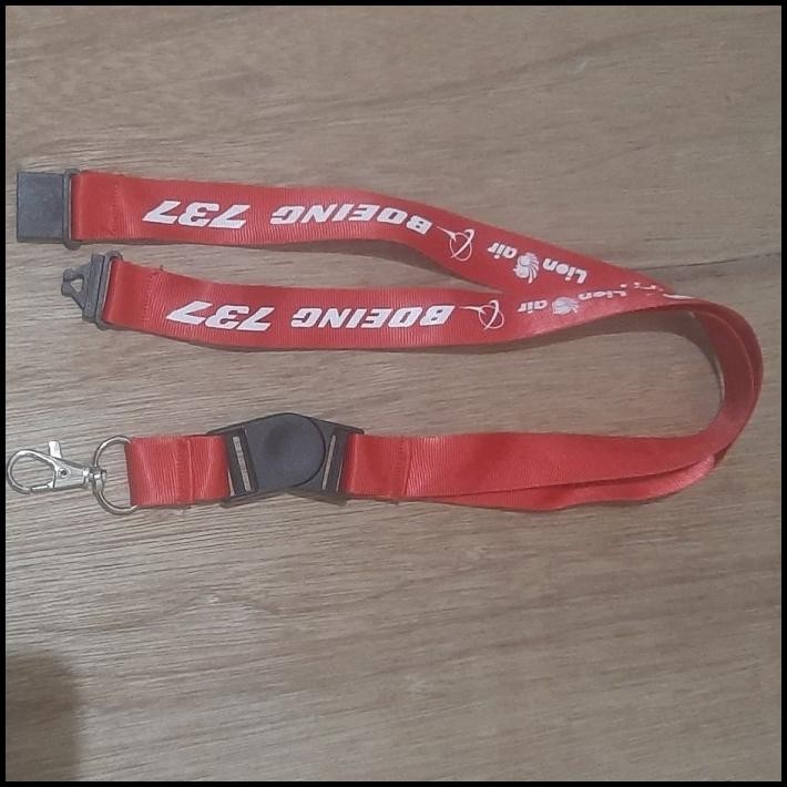 

DISKON LANYARD SABLON BOEING 737 LION AIR !!!!!!