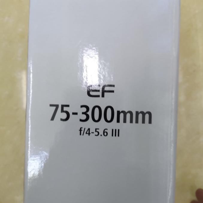 LENSA CANON 75-300MM IS III (DSLR)