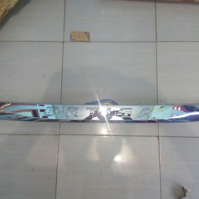 Trunklid List Bagasi Belakang Ertiga Chrome