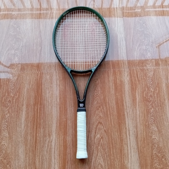 raket tenis Wilson original bekas