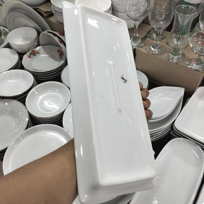 PIRING SAJI PERSEGI PANJANG BLANC PORCELAIN / PIRING KOTAK BESAR L19