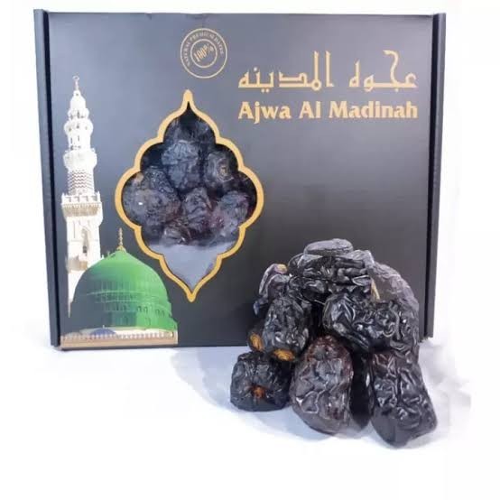 

Kurma Ajwa kemasan kardus 1kg Quality