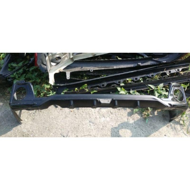 Bodykit Belakang Toyota Avanza Veloz Gr