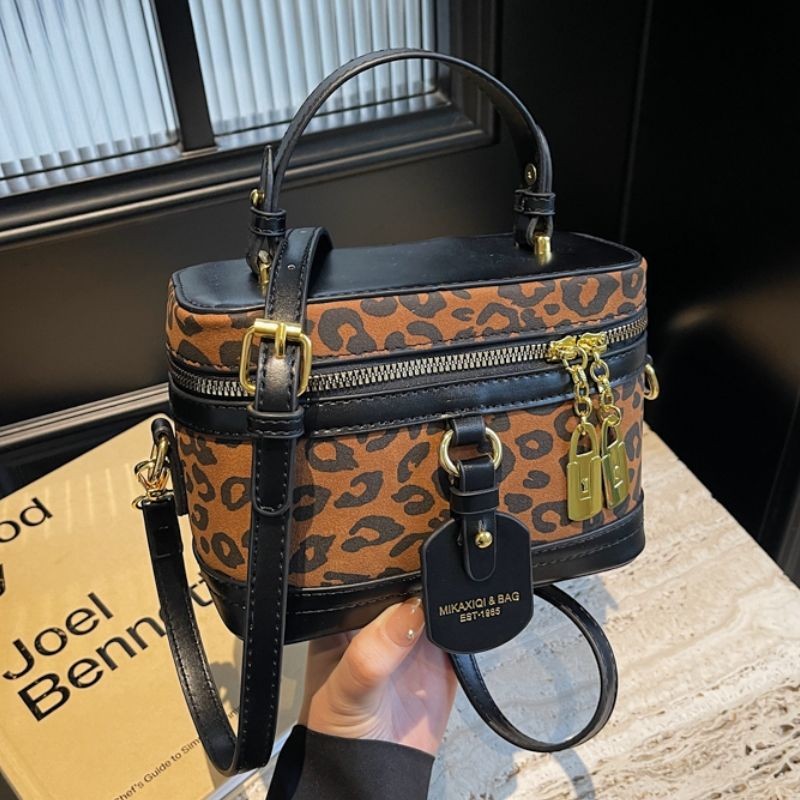 Tas Messenger Retro Motif Macan Tutul, Tas Portabel