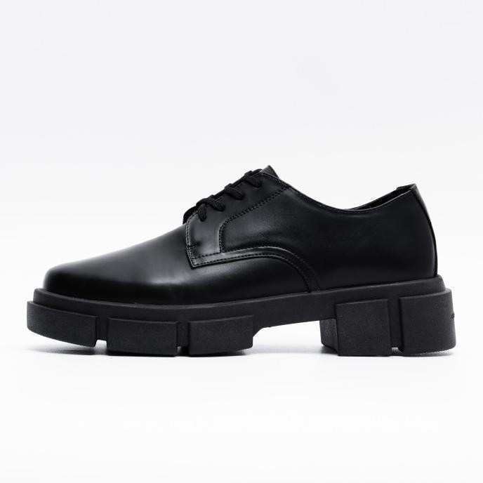 Heiden Heritage [Hrtg] - Titan Derby - Triple Black | Sepatu Pria