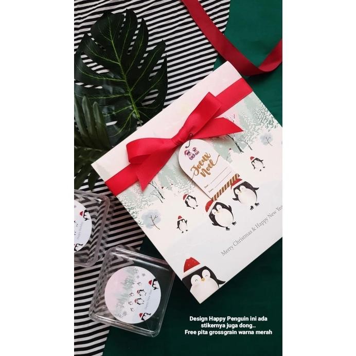 

CR - BOX PREMIUM / KOTAK KUE NATAL TAHUN BARU 22x22x8 cm TERLARIS
