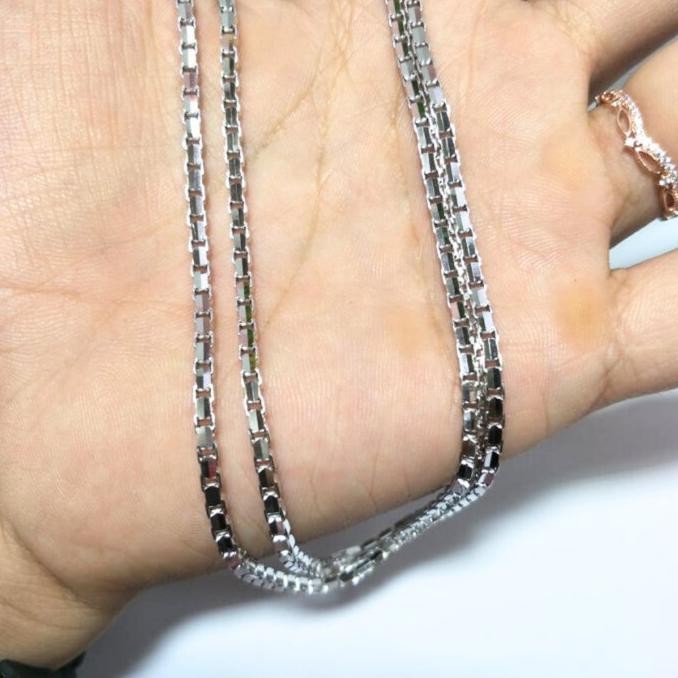 NEW PRODUK KALUNG ITALY SANTA PANJANG EMAS PUTIH 750 ORIGINAL ASLI 