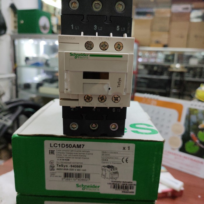 NEW LC1D50AM7 KONTAKTOR SCHNEIDER ORIGINAL 80 AMPER