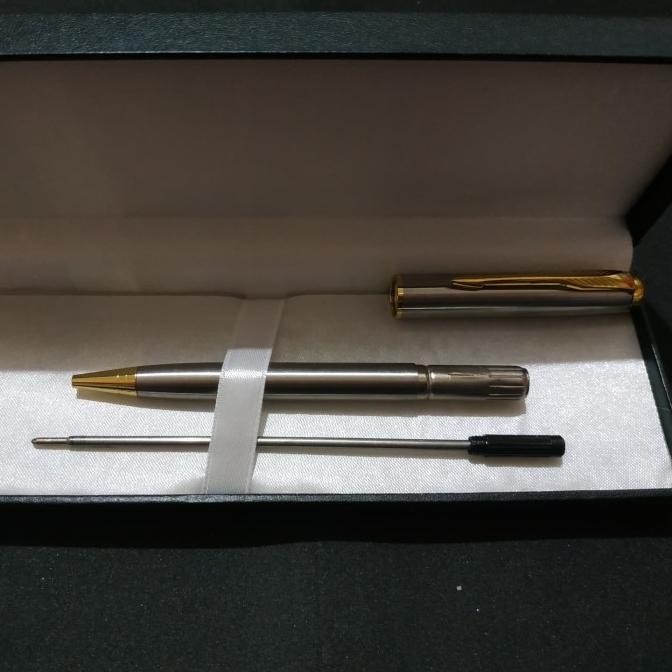 

Murah Meriah ! Pen Promosi Metal Ballpoint Sonnet Stainless Steel Gold Trim Klip Emas