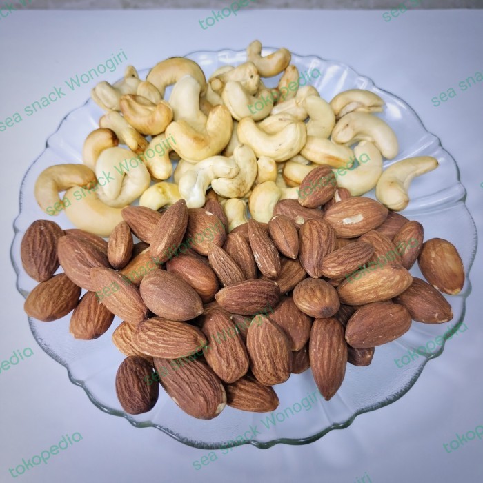 

Ready Mix Nuts Kacang Mete Dan Almond Panggang Original