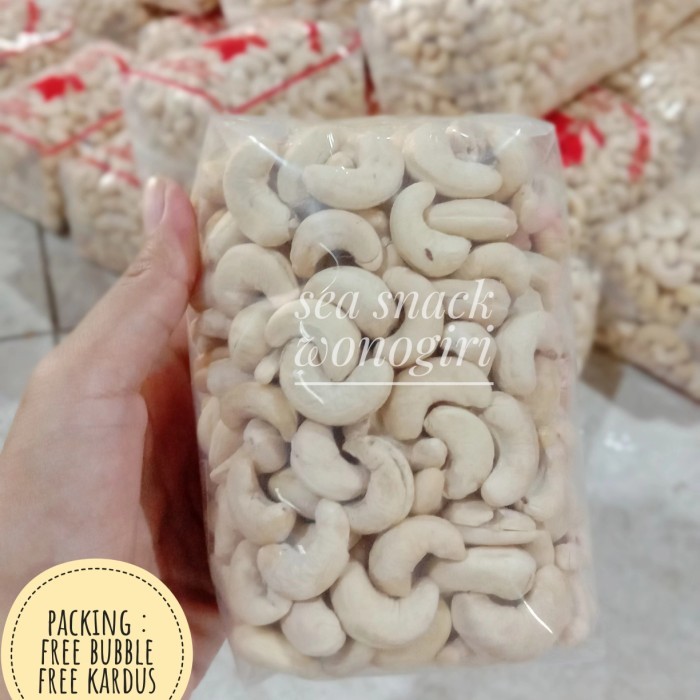 

Ready Kacang Mete /Mede Mentah 500 Gr Siap Goreng
