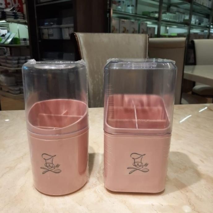 TEMPAT SENDOK GARPU TERTUTUP INFORMA