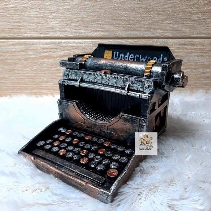 Pajangan Vintage Unik Mesin Tik Hiasan Dekorasi Meja Retro Asli