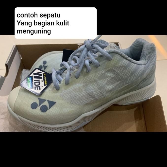 

BLUE- SEPATU YONEX AERUSZ2 LIGHT BLUE WIDE