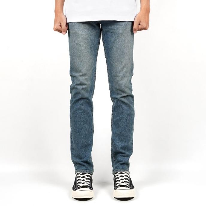 

BLUE- EASTWOOD DENIM PANTS LIGHT BLUE WHISKER