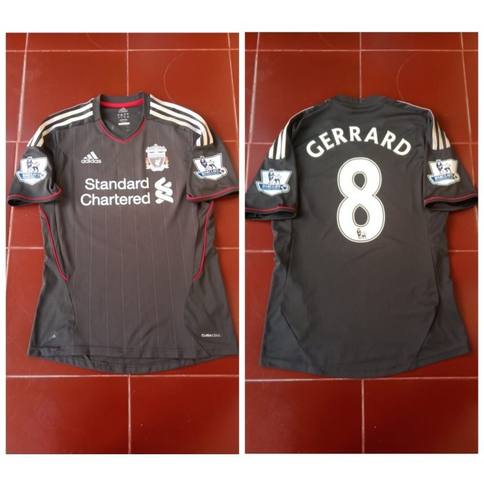 JERSEY BAJU BOLA ORIGINAL LIVERPOOL 2011 - 2012 11/12 GERRARD SIZE S