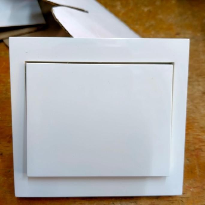 Original saklar engkel/tunggal berker K1 warna putih Made in germany