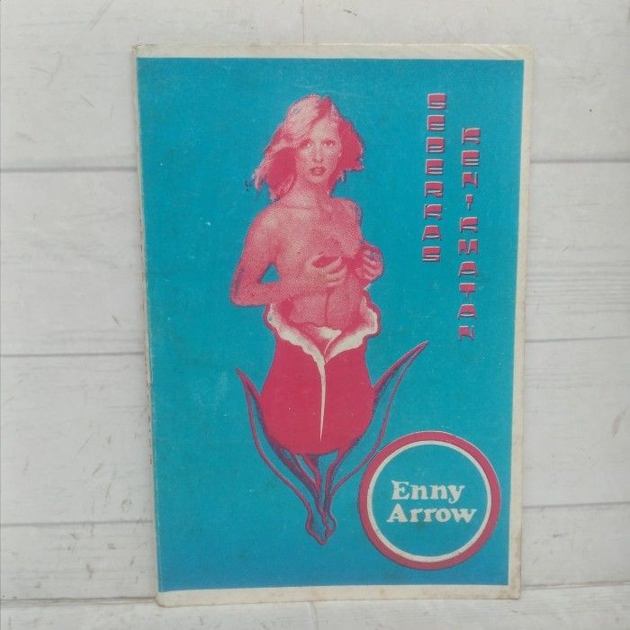 Enny Arrow Seberkas Kenikmatan BUKU Langka