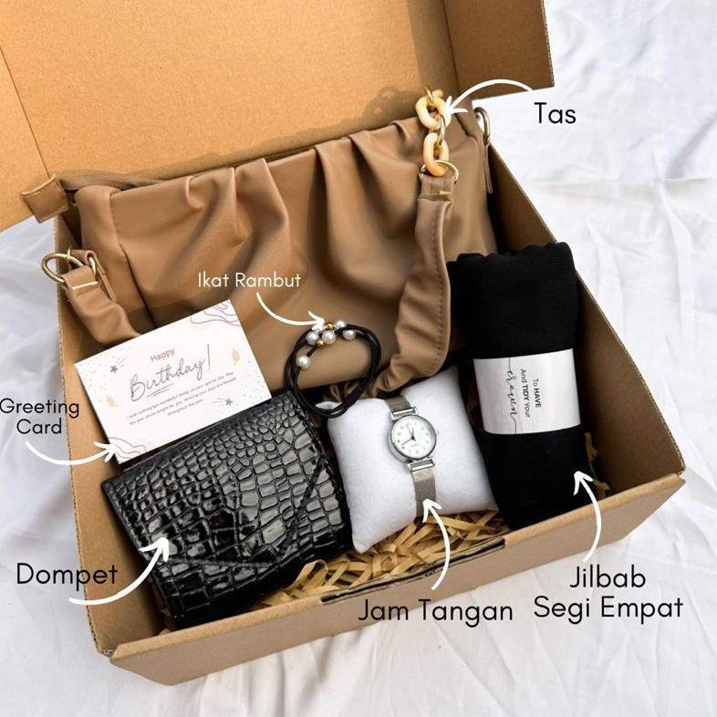 

rim [b4407]hampers gift box cyilla bag/kado pacar/kado ayang/kado anniversary/kado wisuda/kado wedding/hampers lebaran/hampers ramadhan/kado ibu/kado guru/kado mertua/kado istri/kado ulang tahun tas cewek
