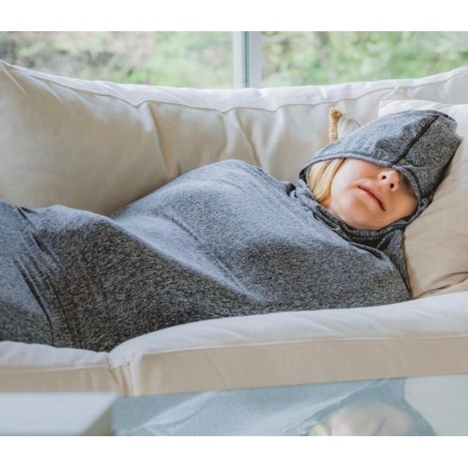 DUNLOPILLO HUG SLEEPING HOODED BLANKET POD / SARUNG TIDUR DEWASA