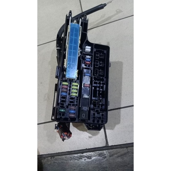 STOK TERBATAS Box Sekring Depan Innova Lama 2004-2015 Original Komplit Fuse Relay Spare Part Mobil