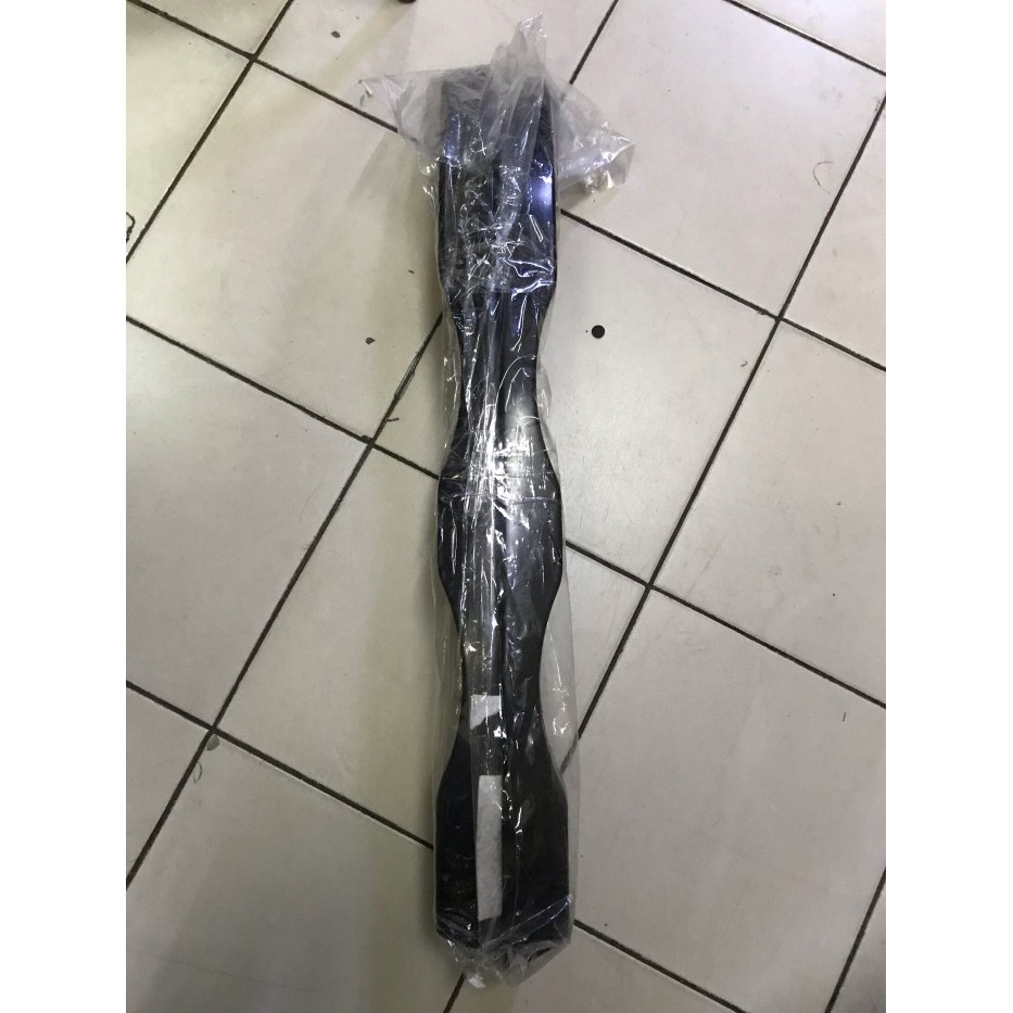 Sepasang Lis Lampu Bawah Depan Bmw E46 Pre Facelift