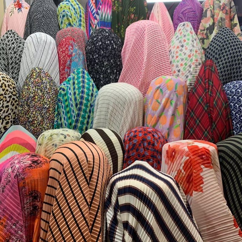 kain pleats motif - bahan ceruty plisket - kain plisket premium - kain plisket terawang - pashmina p