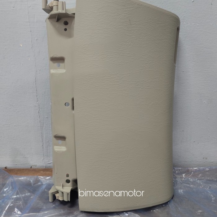 Terbaru Tutup Laci Atas Dashboard Innova 55440-0K030-E1
