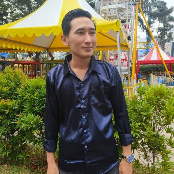 Premium  Kemeja Pria Satin Silk Premium kondangan/lamaran/prewedding/Formal