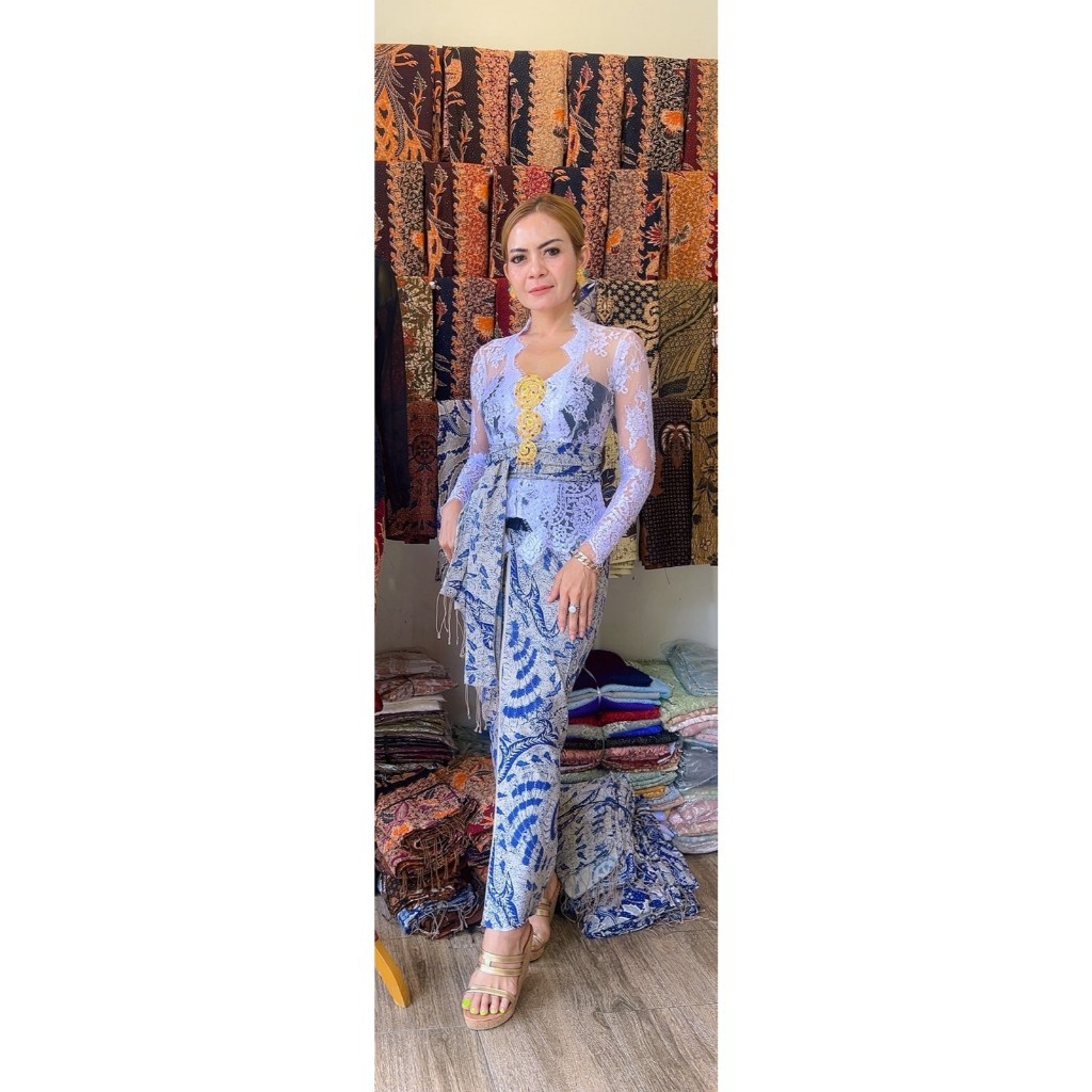 Kebaya Wanita Terbaru Kamen paris set selendang Kombinasi Indigo original by Djuwita Kebaya