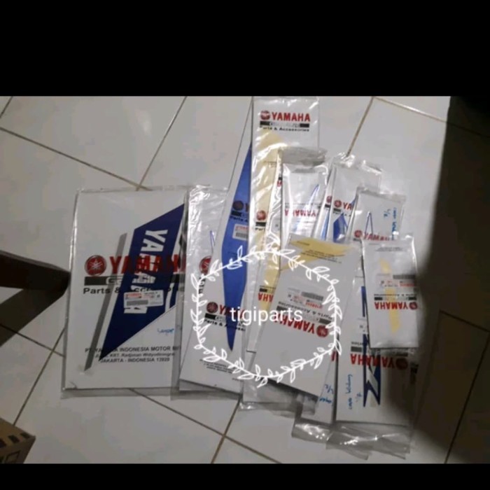 Striping Stiker Yamaha R25 Biru Putih GP Series