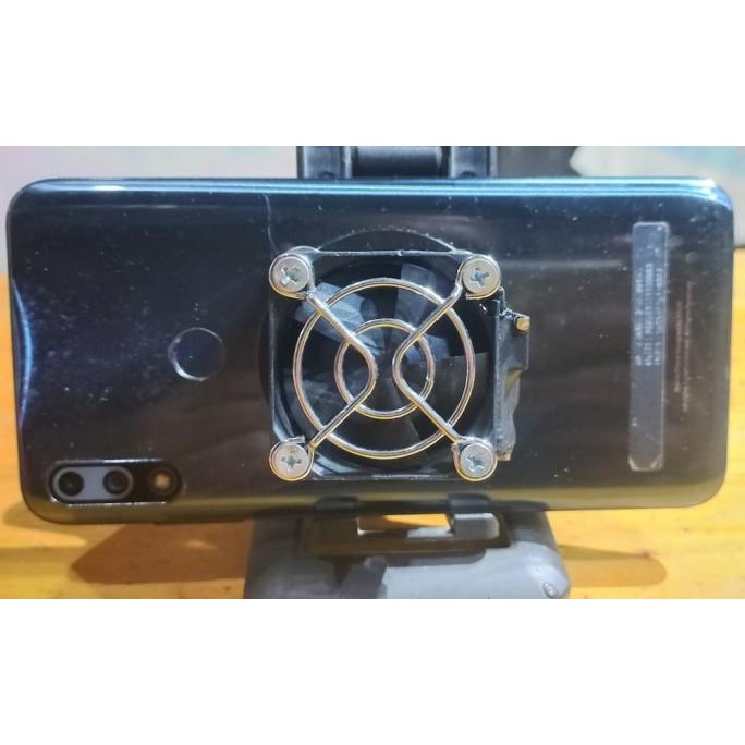 COOLING PAD MAGSAFE COOLING PAD MAGNET HP COOLER HP HANDPHONE KIPAS PENDINGIN HP GAMING HIGH RPM