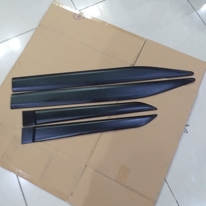 List Lis Body/Side Body Moulding Mobil All New Terios 2018 Hitam