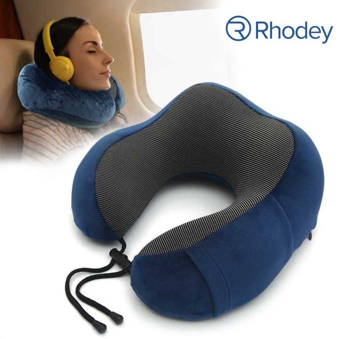 

TERSEDIA BANTAL LEHER U-SHAPE RHODEY - BUSA FOAM & BELUDRU HALUS TRAVEL PILLOW