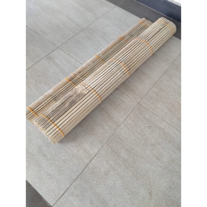 Produkk baruu  TERBARU TIRAI BAMBU KREY GULUNG ANTI AIR OUTDOOR 195 CM