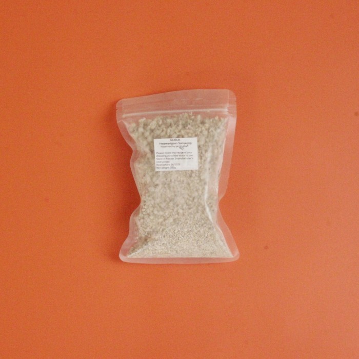 

Nuruk for Makgeolli, Vinegar, Soybean Paste, Repacked 200g,Imported KR