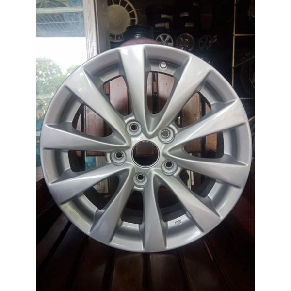 Velg Mobil Ertiga R15 H5 Pcd114 Original