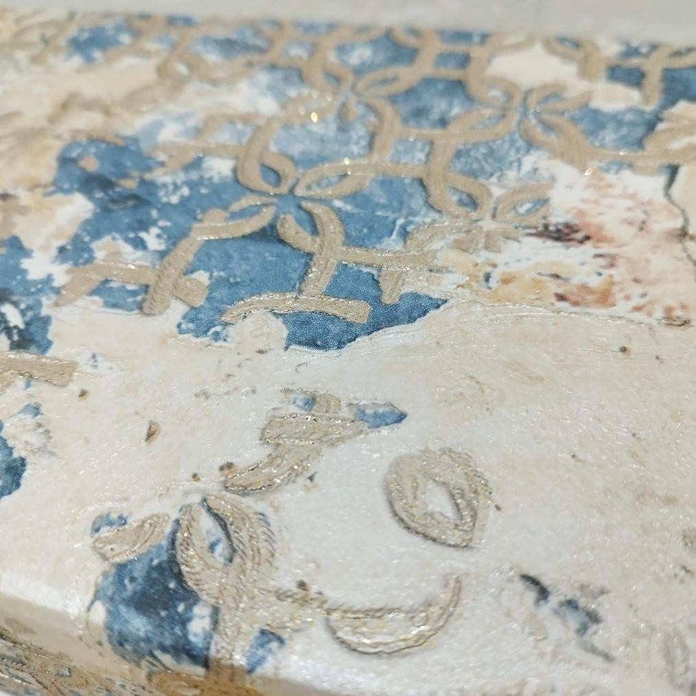 

BR - Hardbox Imlek Premium Wallpaper Pola Unik Tutup Magnet 23 x 23 x 9 - CNY-P-WP-M-MAG TERLARIS