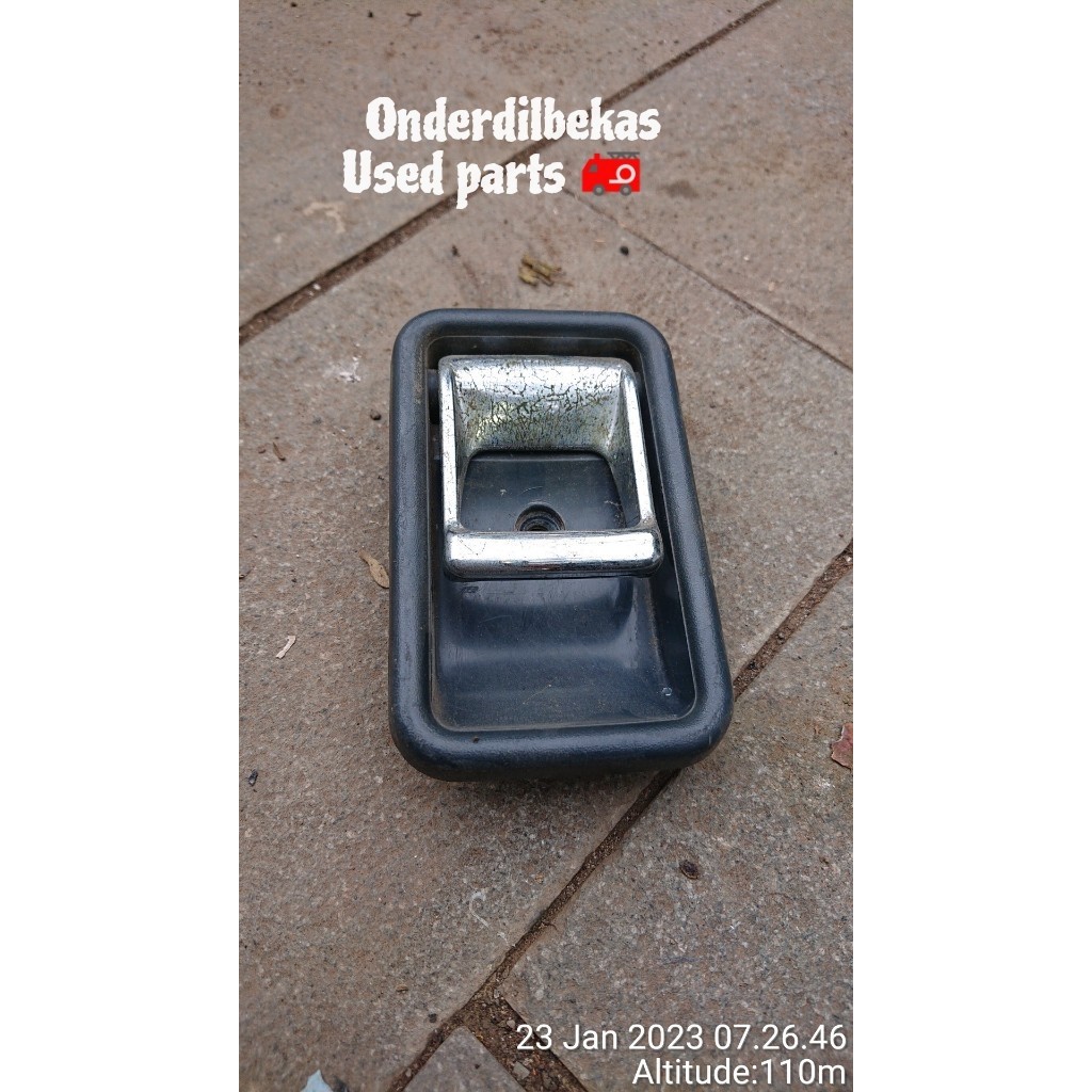 handle dalam mazda 323 Elite