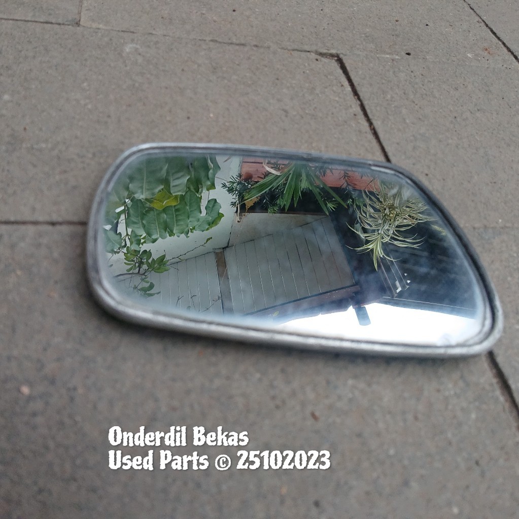cermin kaca spion kiri LH toyota corona exsaloon st171